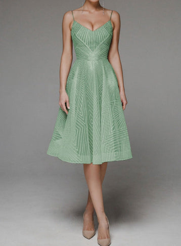 Vestido de Verão Feminino com Alças e Bordado