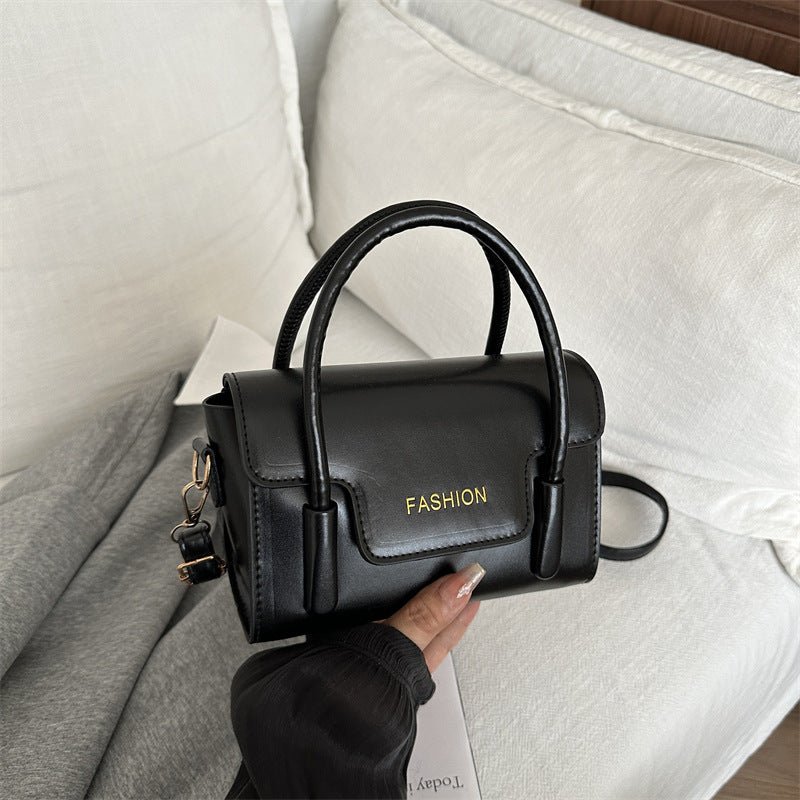 Womens Minimalist Solid-color Trendy Niche Crossbody Bag