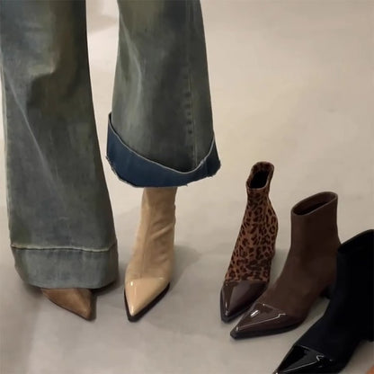 Bota Feminina de Salto Grosso e Cano Fino – Estilo Elegante